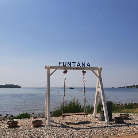 Apartment Julia Funtana Buitenkant foto